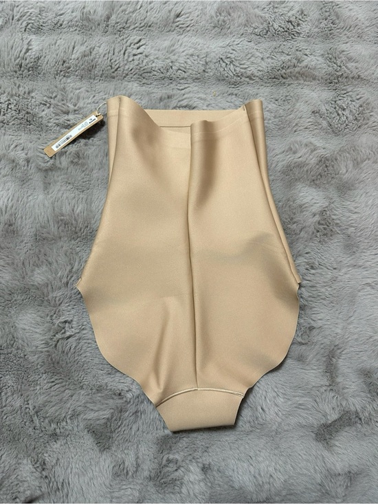 SKIMS Other - NWT SKIMS BODY HIGH-WAISTED BRIEF Sz M Clay
